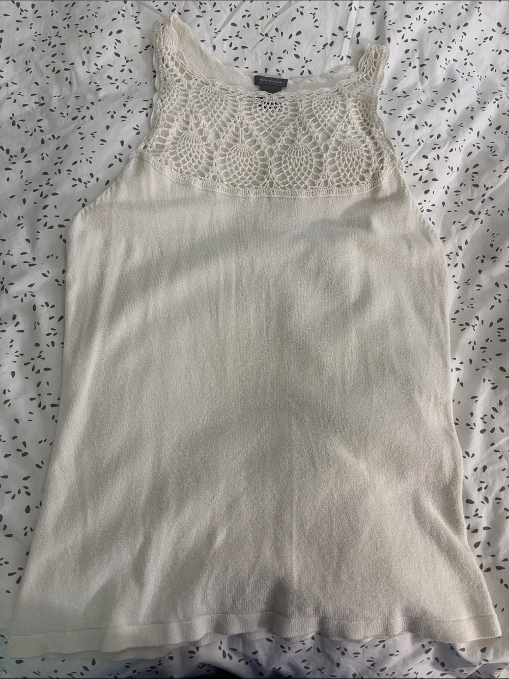 Ann Taylor Cream Crochet Yoke Sleeveless Tank
